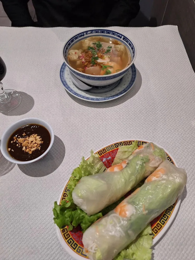 Soupe de Raviolis Rouleaux d'été Frais